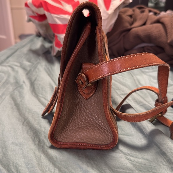 Classic Tan Leather Women's Bag Dooney & Bourke - Picture 6 of 9